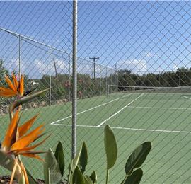 5 bedroom luxury villa with infinity pool, sea views and tennis court near Chania, sleeps 10